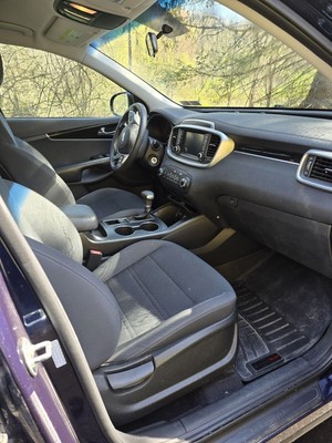image 4 of interior