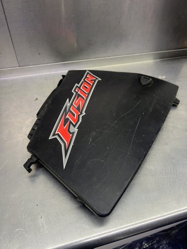 2005 05 06 Polaris Fusion 700 900 used Left Side Cover Panel