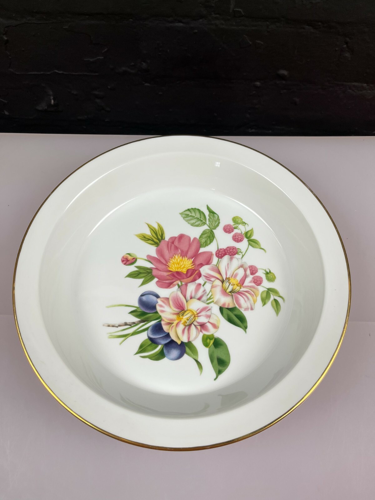 Royal Worcester Pershore Round Pie Serving Dish 26.5 cm x 4 cm