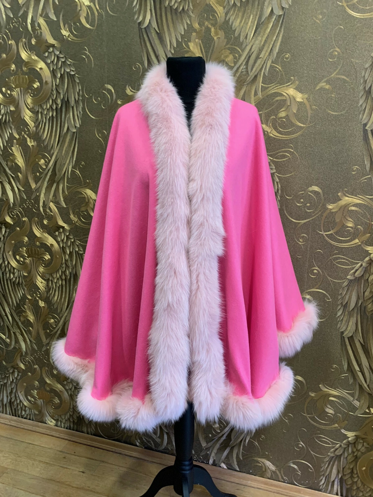 BEAUTELICATE Kunstpelz-Poncho Mit Kragen, Strickcape Für Damen, Schwarz Oder Rosa, Einheitsgröße