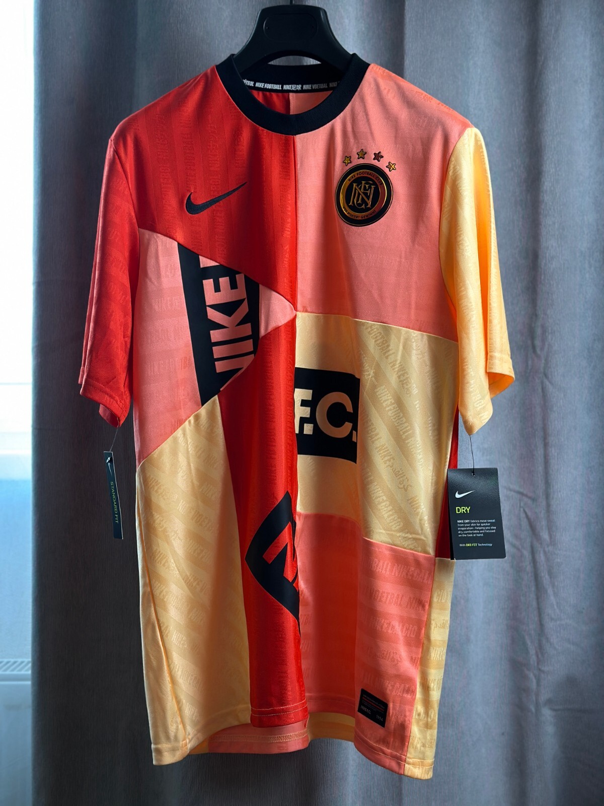 NIKE F.C. サイン入り シャツ NIKE F.C. サイン入り シャツ NIKE F.C.