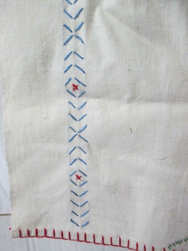 Vintage Embroidered Duck w Sombrero Linen Dresser Scarf Table Runner 23