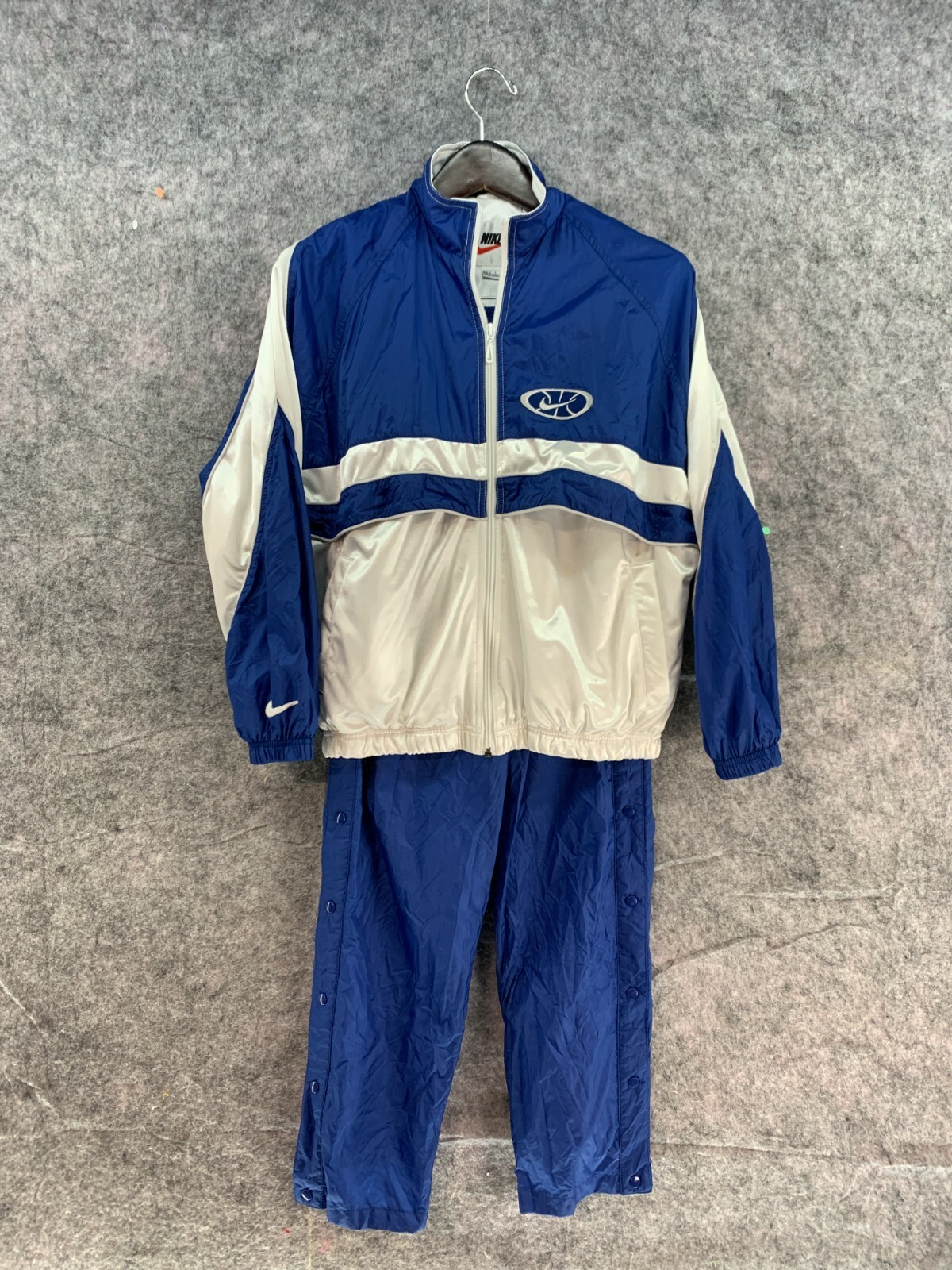 old school nike jogging suits