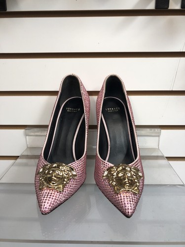 Versace★素敵！Pink & Silver Medusa 100% Leather Heeled Versace Women's Pink & Silver Medusa 100% Leather Heeled