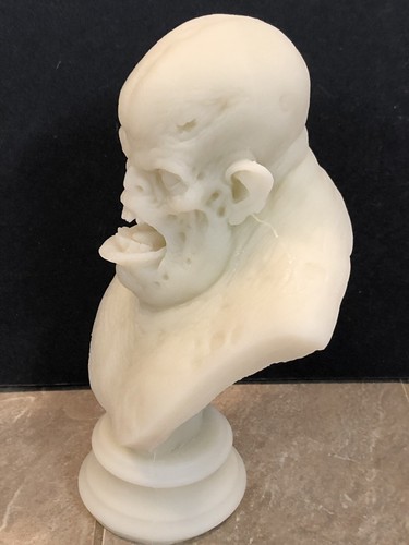 1/4 Scale Fat Zombie Busy Translusent Resin