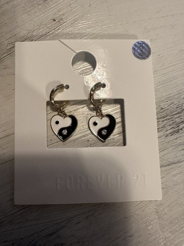 ★人氣★LOVE ME MONSTER★Mini Twisted Ring Earrings Twist Aile Gold Chain Earring – Lovemark Diamond