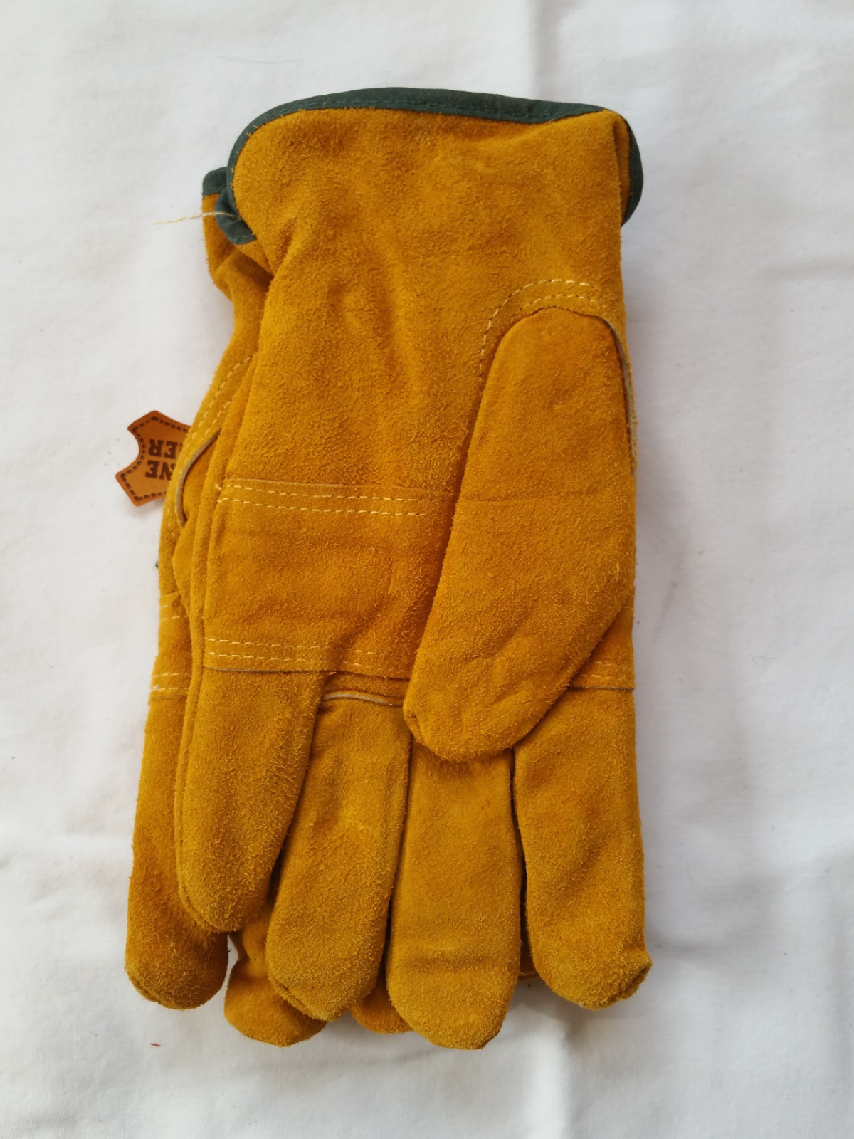 NWT Men's Cowhide Leather thermal insulated Work Gloves size Medium