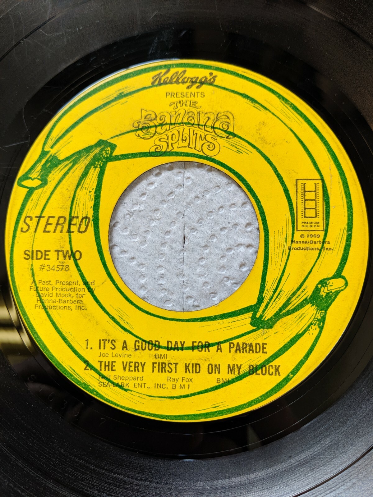 THE BANANA SPLITS x2 45RPM Hanna-Barbera Production