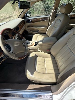 image 11 of interior