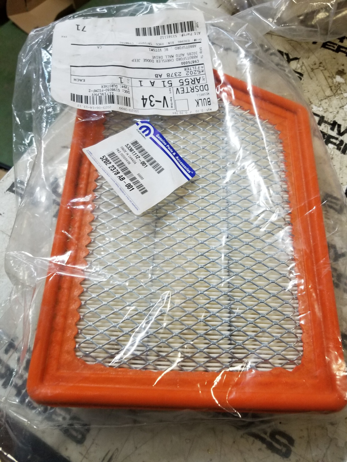 OEM MOPAR AIR FILTER 52022378AB 14-18 JEEP CHEROKEE 2.4 3.2 GAS - Picture 1 of 5