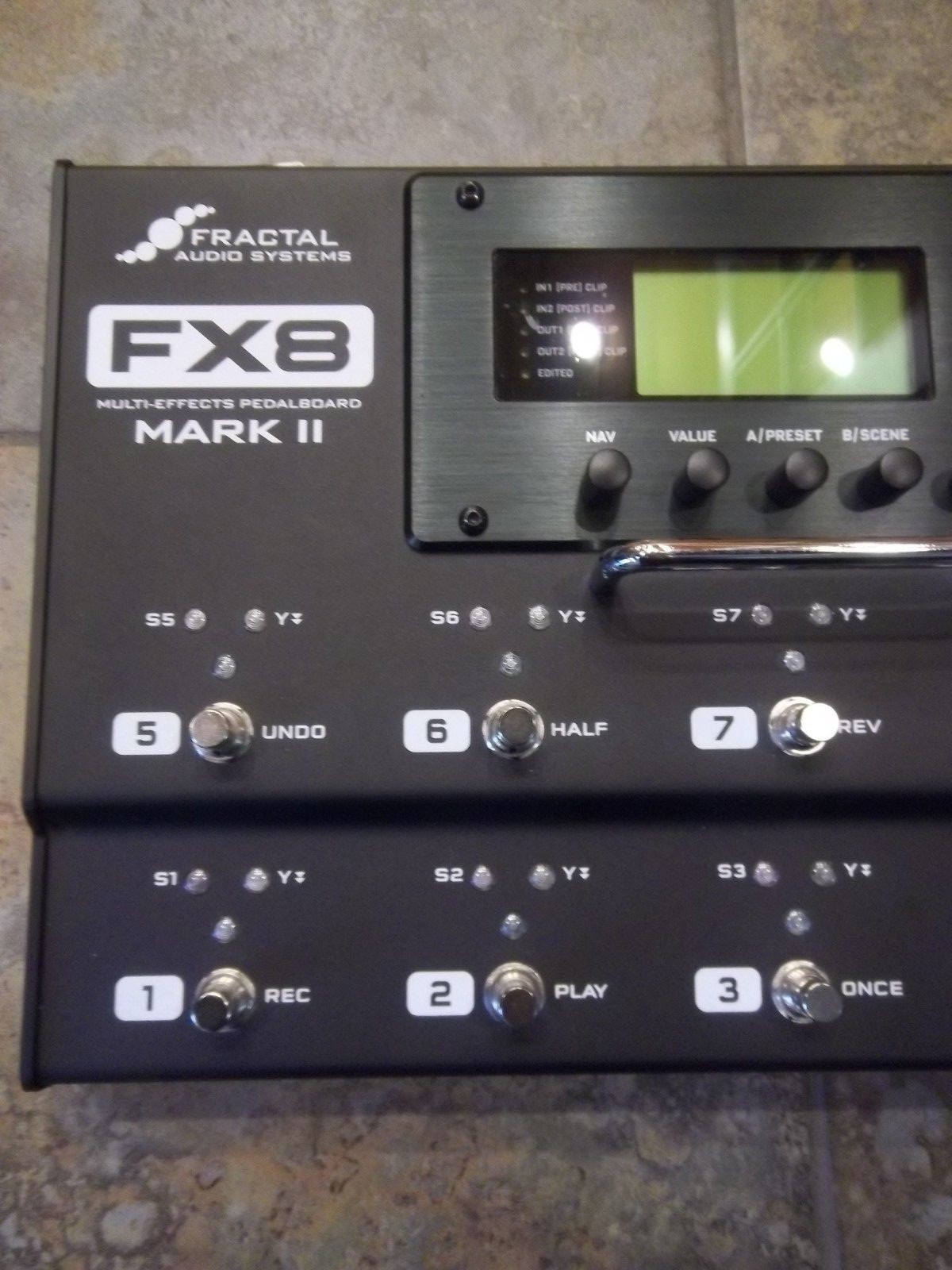 Fractal Audio Systems FX8 Mark II Multi Effects Pedal Board w/ Cables