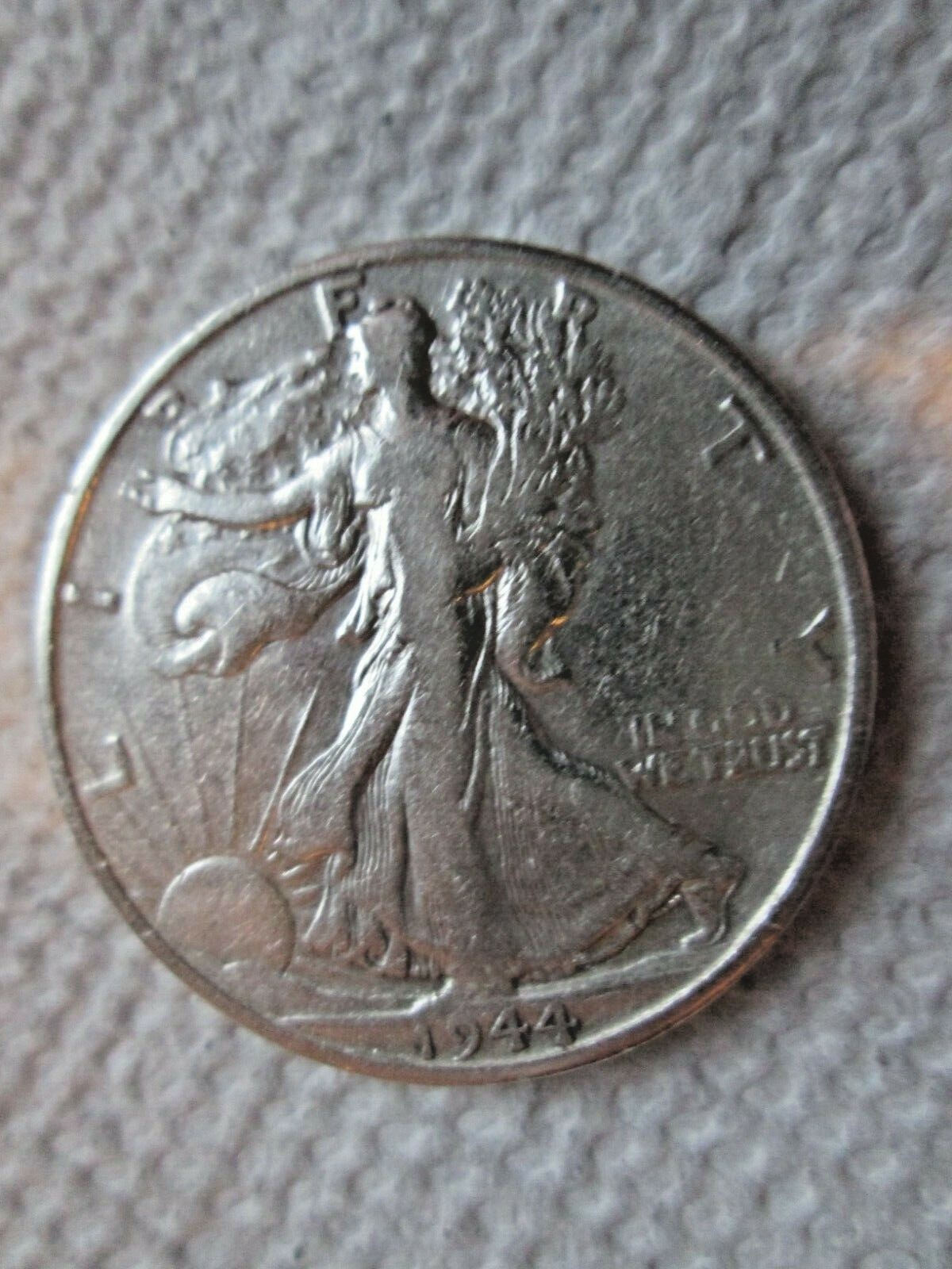 1944 S walking liberty half dollar Silver Coin, Nice Condition! - 512