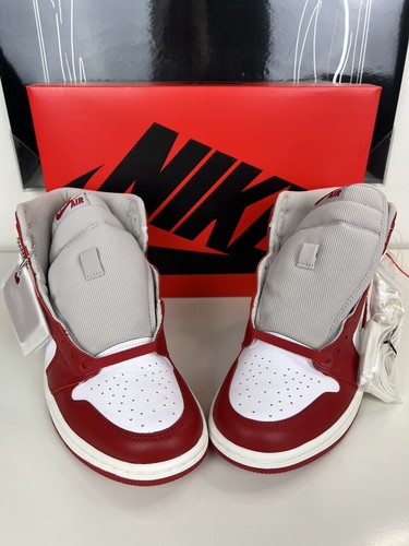 Pre-owned Jordan W Air  1 Retro Hi Og Varsity Red Sail Dj4891-061 Women's Sz 10/ Men's 8.5