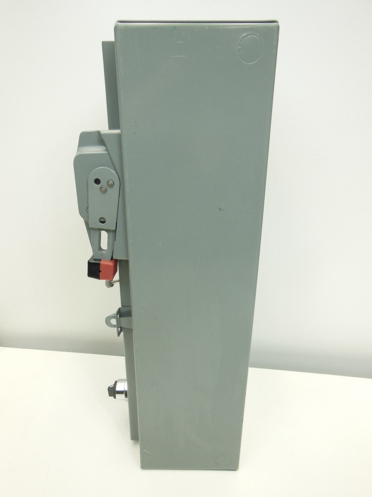 Square D 8538SBG63V02CFSX11 30A type 1 120-240V motor control