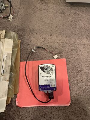 Johnson Controls M9203-GGA-2 24V 27 in-lb (3 Nm)  Spring-Return Actuator USED