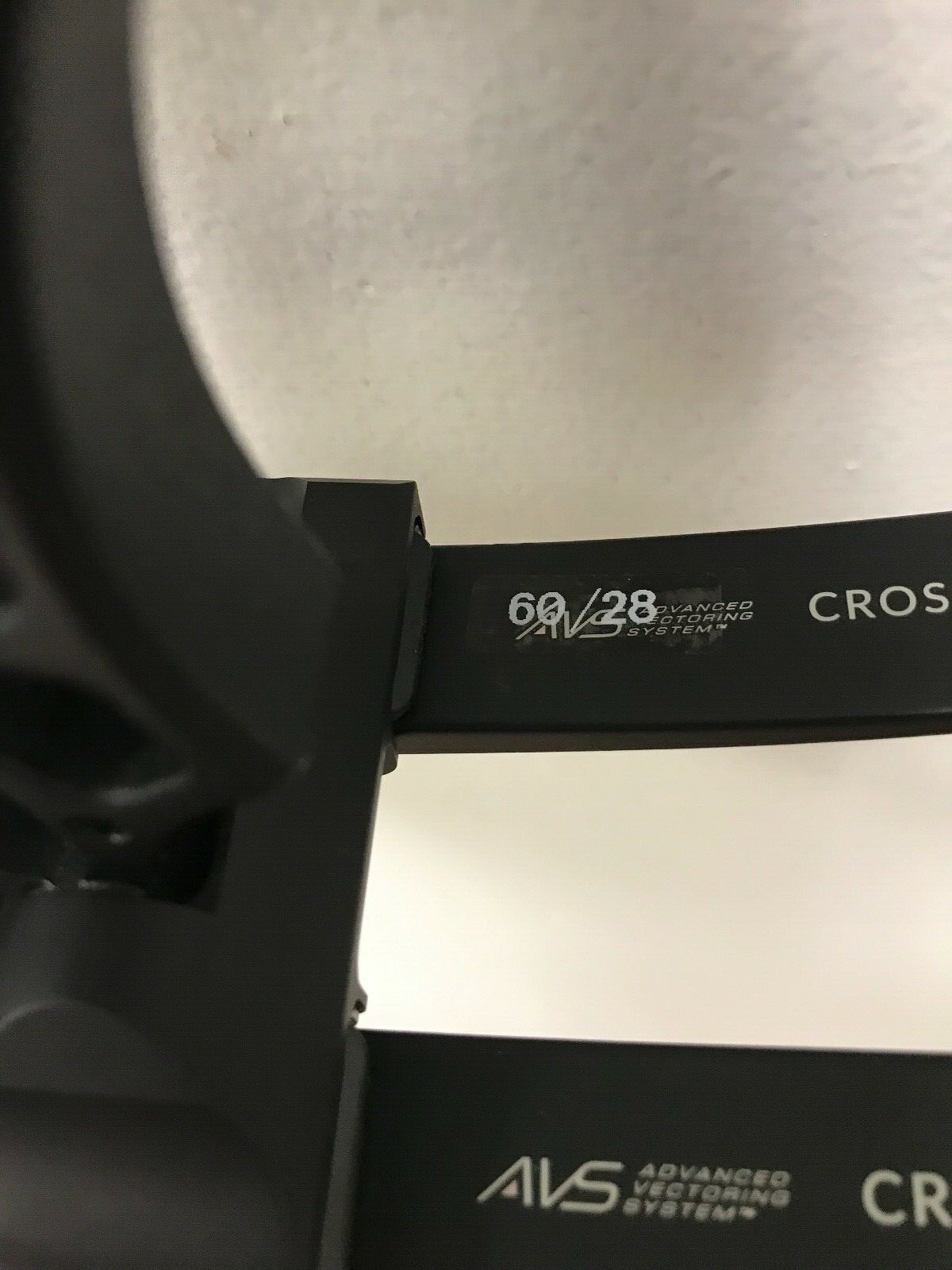 Mathews Triax Compound Bow RH 28/60 Black Archery