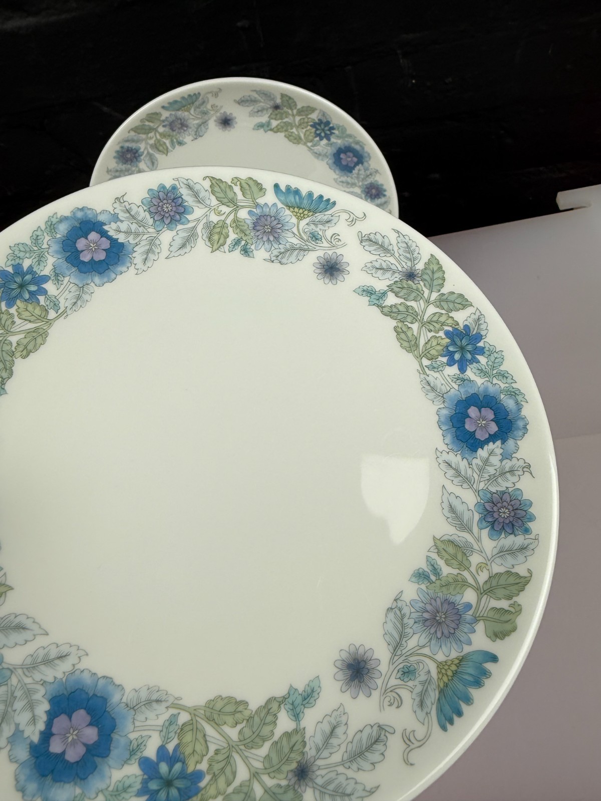 Wedgwood Clementine Salad Plates 20.5 cm Wide Last Set of 6 Available