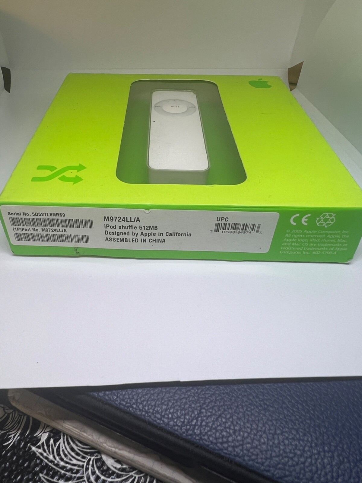【新品】Apple ipod shuffle M9724J/A Apple iPod Shuffle 1st Generation 512 MB Japanese M9724J/A