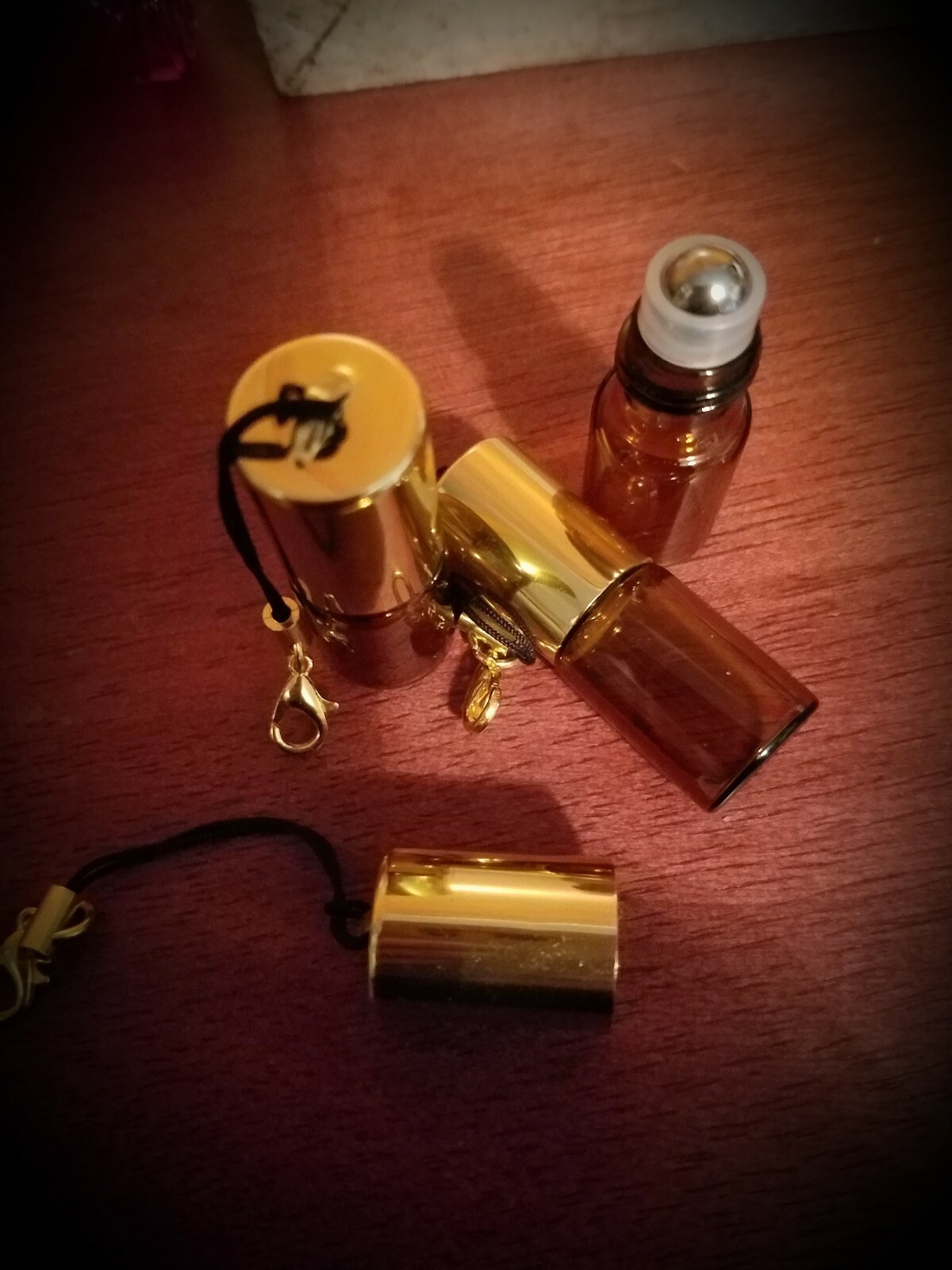 With Keychain Cap (three)