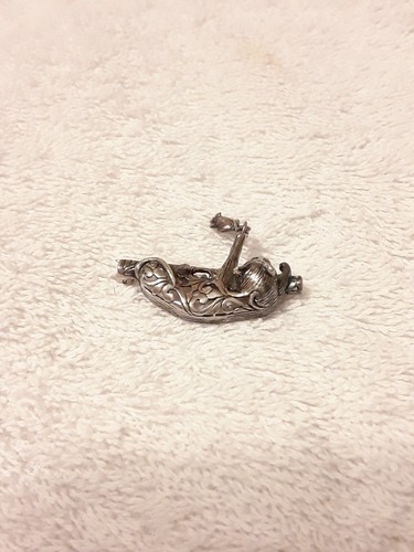 Vintage Signed Jezlaine Sterling Silver Cat Dangling Mouse Pin Brooch MINT COND!