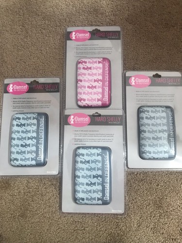 Damsel In defense Lot