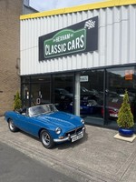 1975 MG B  PETROL Manual