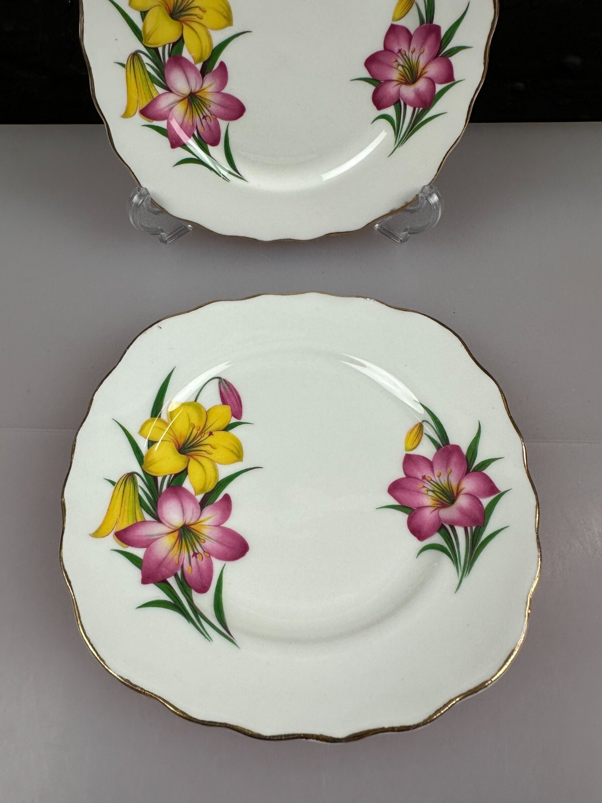 4 x Crown Regent Flowers Lily Yellow Pink Tea / Side Plates 6.5" Wide Set