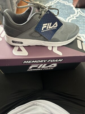 FILA Memory Foam V6 Black/ White Women New With Tags Comfort. Shoes item#1250918