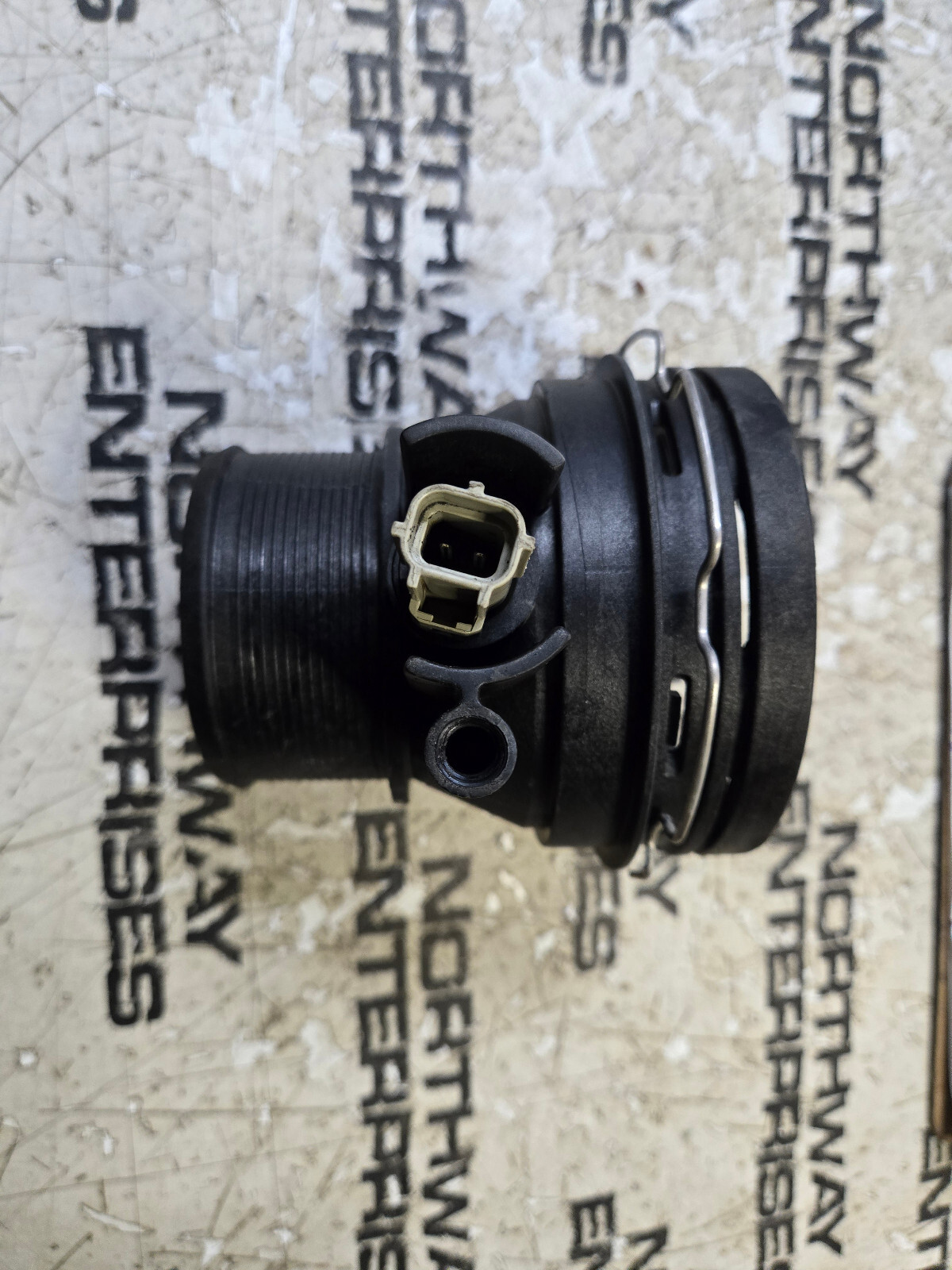 2017-2019 FORD F250 SD 6.7L DIESEL THROTTLE BODY AIR INLWT TUBE FC44-6A968-CE - Picture 4 of 6
