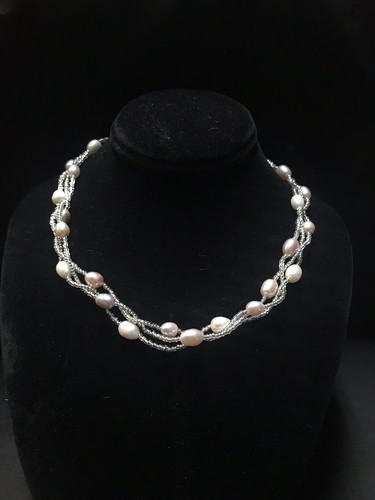 New Freshwater Pearl Necklace & Bracelet Set