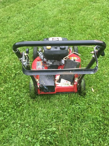 Exmark 21 Inch  Commercial Grade Push Mower Model M216KA With Bag Not Pictured.