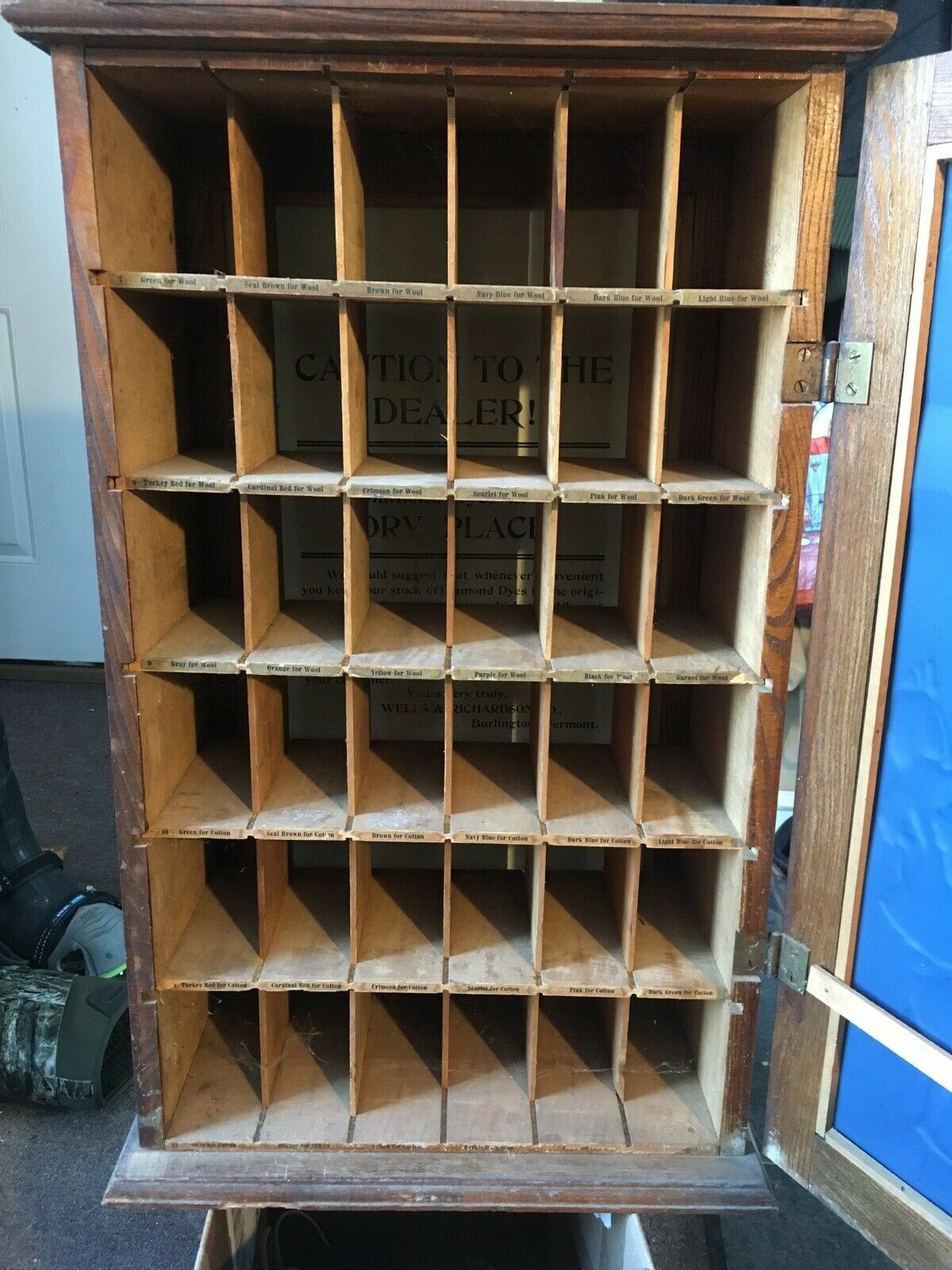 Vintage c.1900 Diamond Dyes Oak Cabinet 25