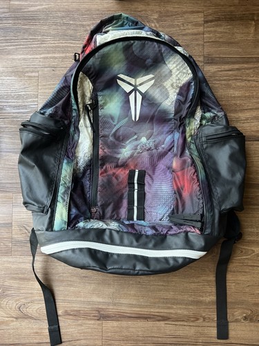 【未使用タグ付き】Nike Kobe リュック グリーン・ブラック $_12.JPG?set_id=880000500F