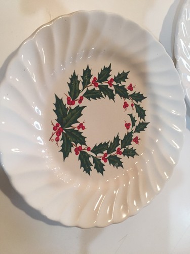 Christmas China Set Of Four Snack Plates Green Holly Wreath with Red Berries.