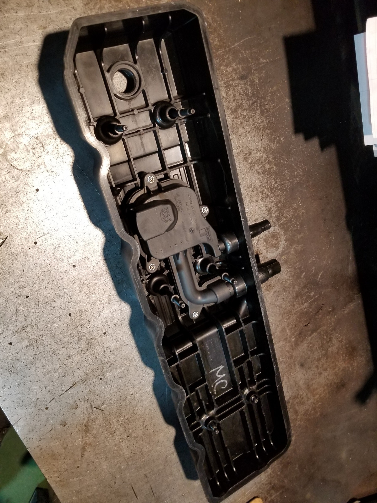 Dodge Ram 5.9L Cummins USED VALVE COVER ASSEMBLY 2005-07 4931453 4931454 REV01 - Picture 10 of 11