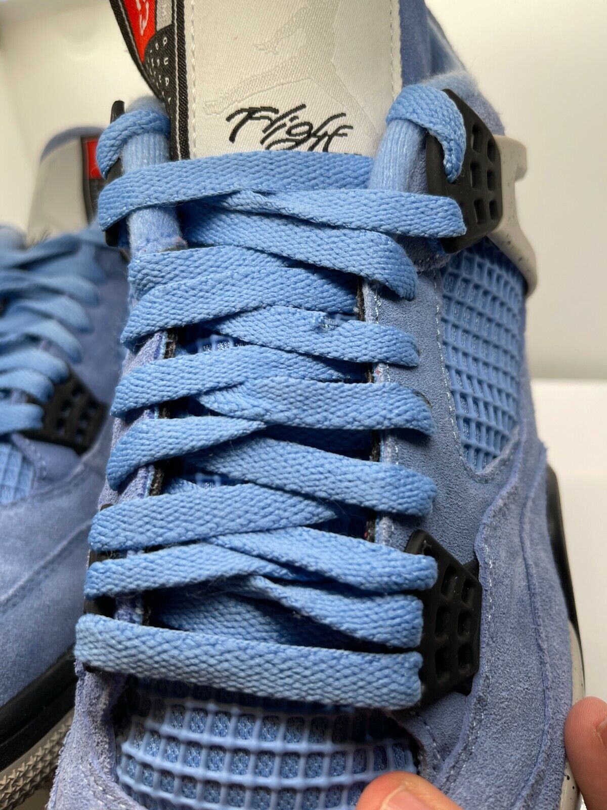 Nike Air Jordan 4 Retro University Blue Mens Shoes / Size 10 Nike Air Jordan 4 Retro University Blue Mens Shoes / Size 10