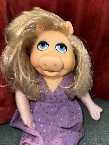 BEAUTIFUL Vintage Miss Piggy Plush Doll Fisher Price Jim Hen