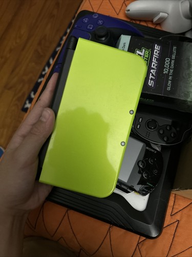New Nintendo 3DS LL XL Lime Green / Black Console Japanese