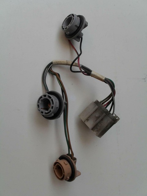 Nissan Navara D22 Tail Light Wiring Harness (RH ONLY) 1997 - 2015