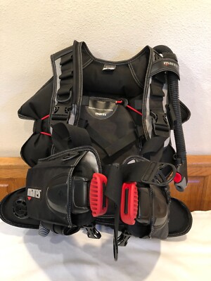 Mares Pegasus BCD with MRS Plus Weight Pockets, Black