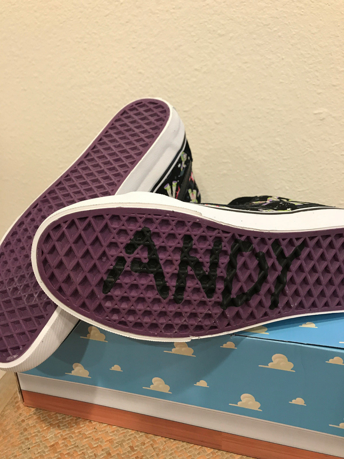 Pre-owned Vans Sk8-hi Reissue Toy Story Buzz Light Year Collectible $225 In Black
