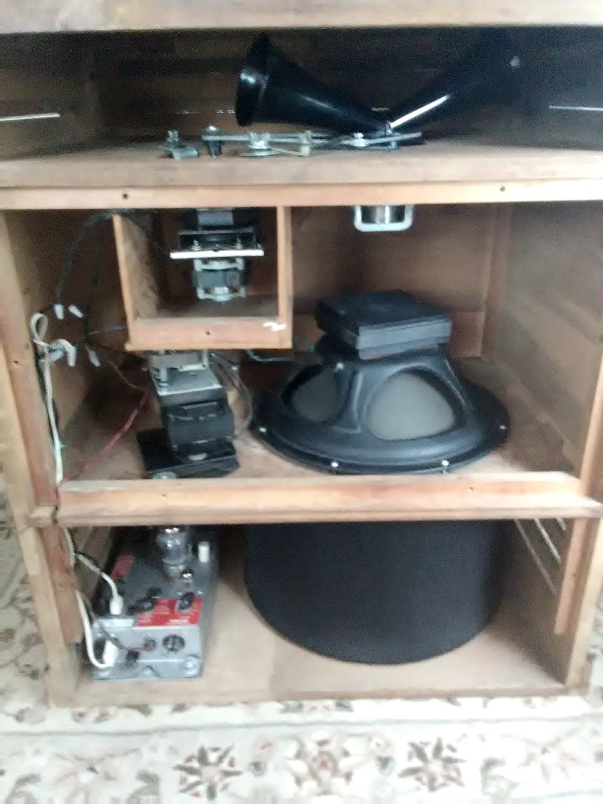 Leslie Speaker With 147 Amp