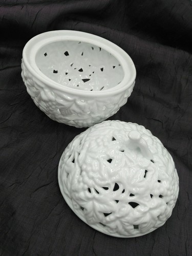 Ceramic White Apple Cookie Jar w/ Lid cut outs/ Decor