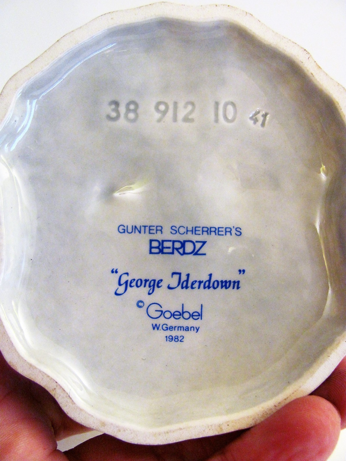 VTG GOEBEL BERDZ FIGURINE George Iderdown GUNTER Schrerrer BIRD Germany 1982