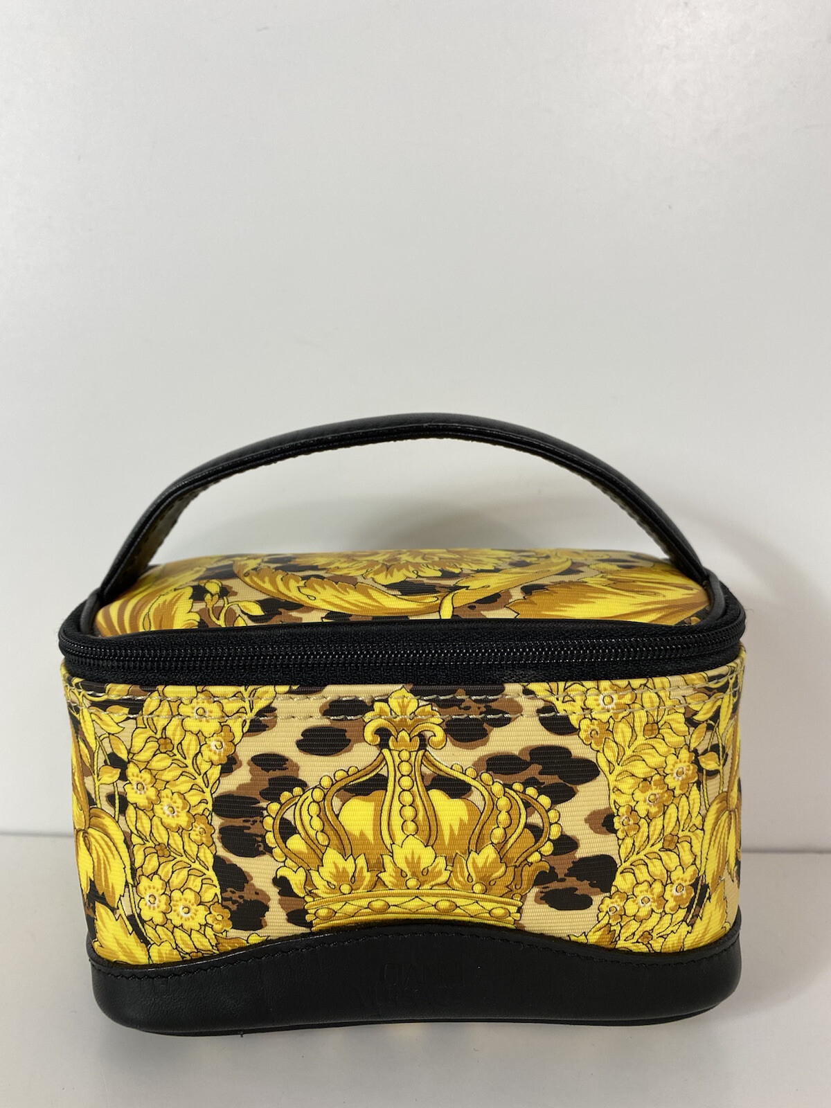 Versace バニティバッグ バニティ バッグ ヴェルサーチェ タグ | VERSACE JP