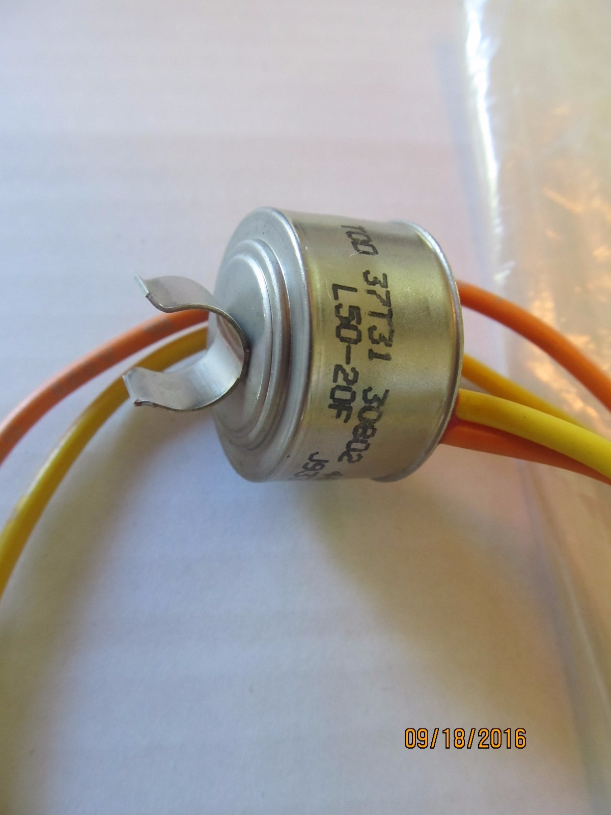 WR50x129 GE Refrigerator Defrost Thermostat L50-20F