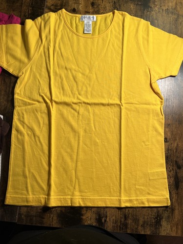 Women’s Lot Of 5 T Shirts Tops Mixed Brands & Colors Size S