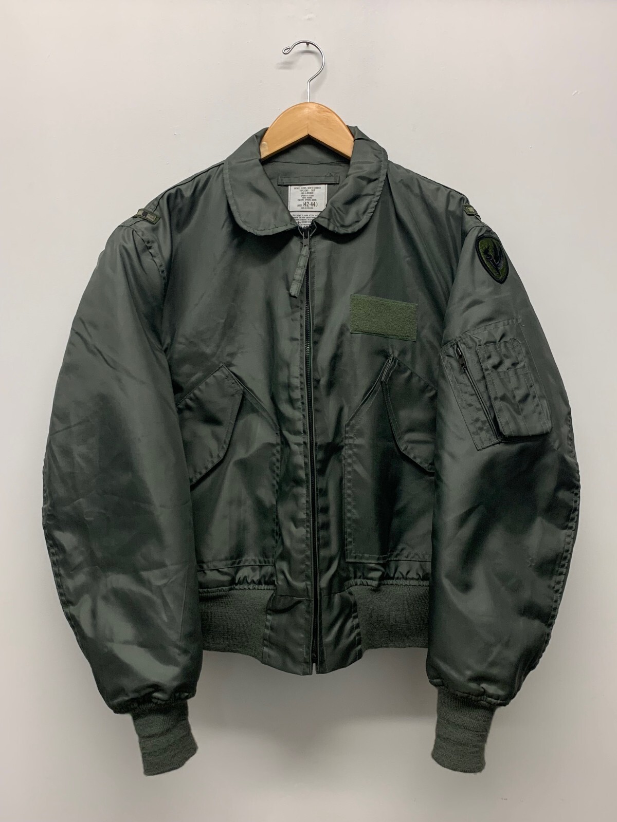 Flyer's Cold Weather CWU-36/P Jacket, Size Large US Army. T Flyer's Cold Weather CWU-36/P Jacket, Size Large US Army. T