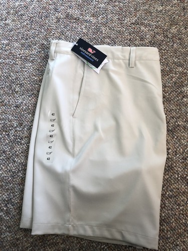 NWT Vineyard Vines Mens Classic Fit Links Short Stone Size 42