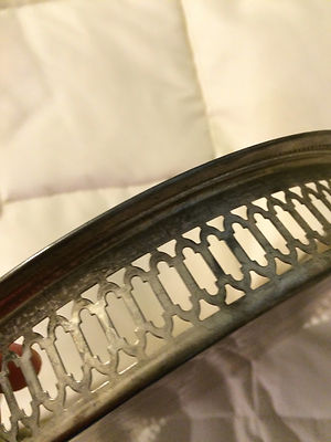 VINTAGE HONG KONG SILVER-PLATED SILVERPLATE METAL SCROLL ROUND DISH BOWL